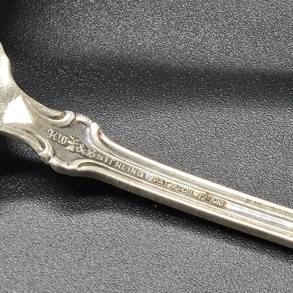 Vintage Wallace Sterling Silver Round Bowl Soup Spoon + Pickle Olive Fork CT36F - Picture 8 of 10